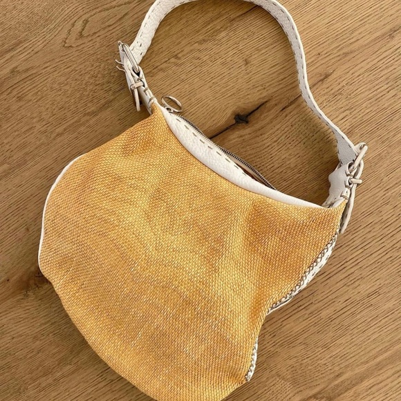 FENDI Oyster Selleria Lavorazione a Mano handbag. Straw/white leather!! - Picture 4 of 16